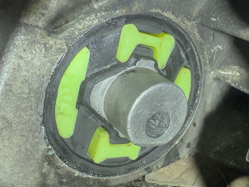 E53 X5 Polyurethane Transfer Case Mount Insert